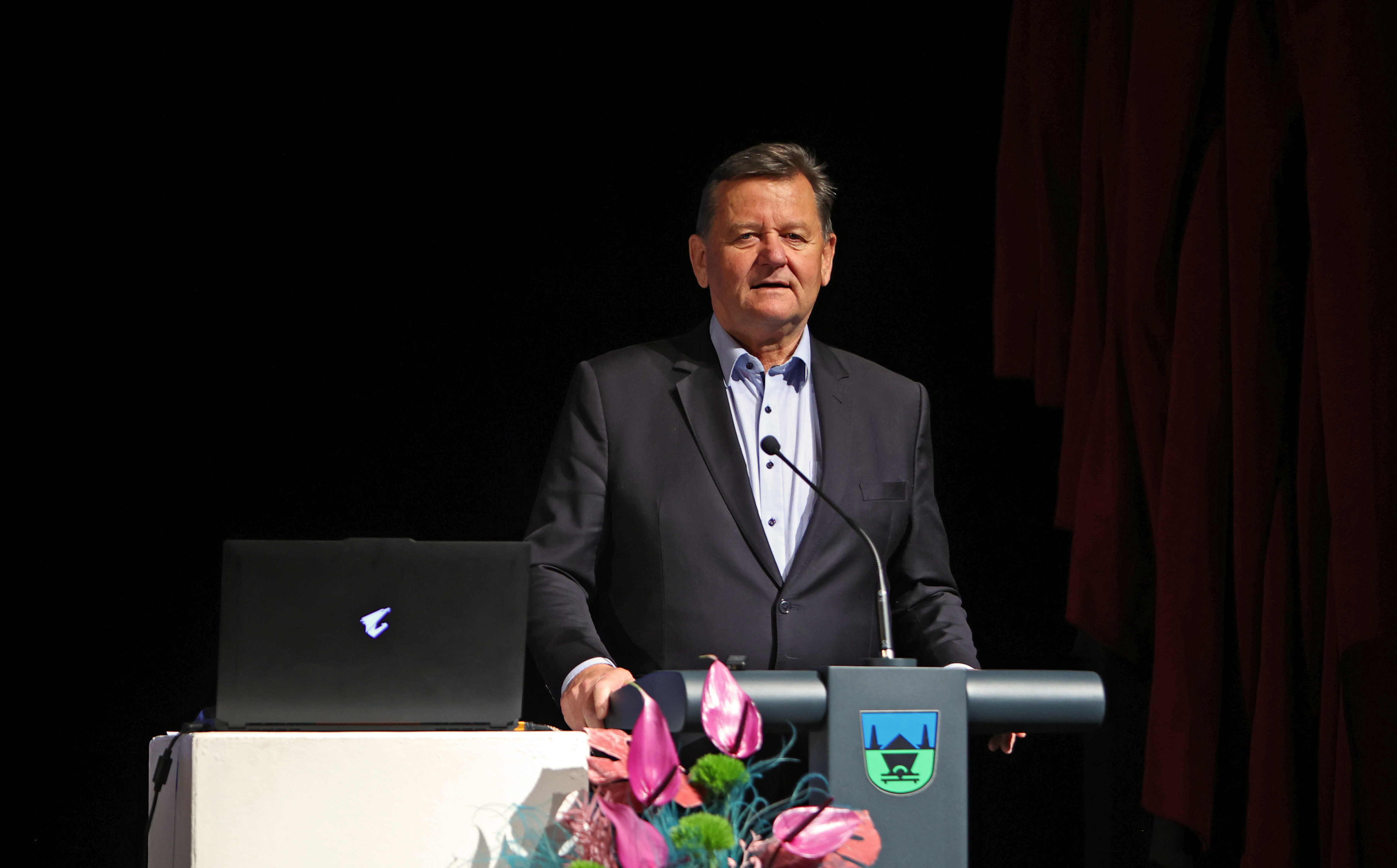 minister za kohezijo in regionalni razvoj dr. Aleksander Jevšek